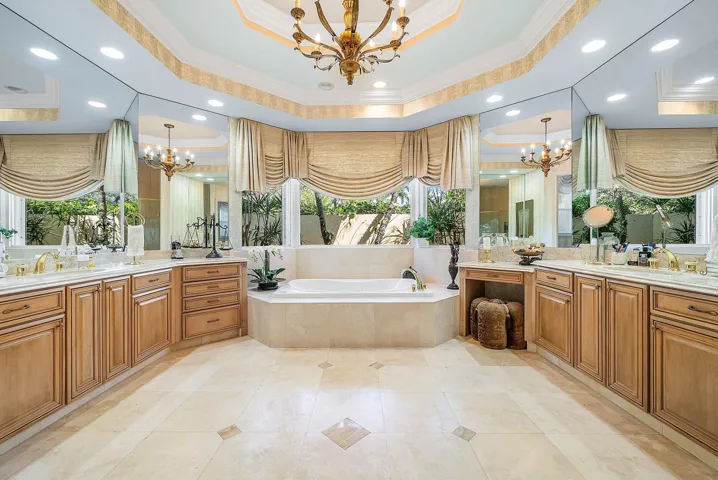 Prmary Suite Bath