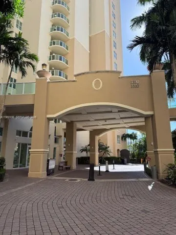 Port Cochere