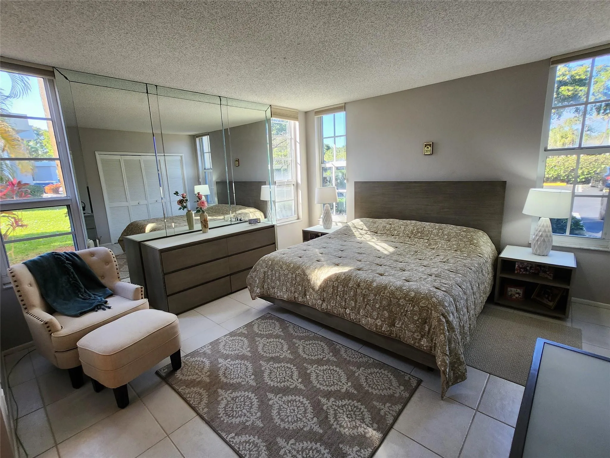 Offers plenty of natural light and 2 closets!