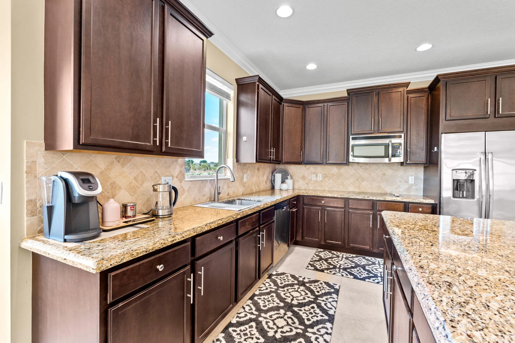 13-web-or-mls-A7404689