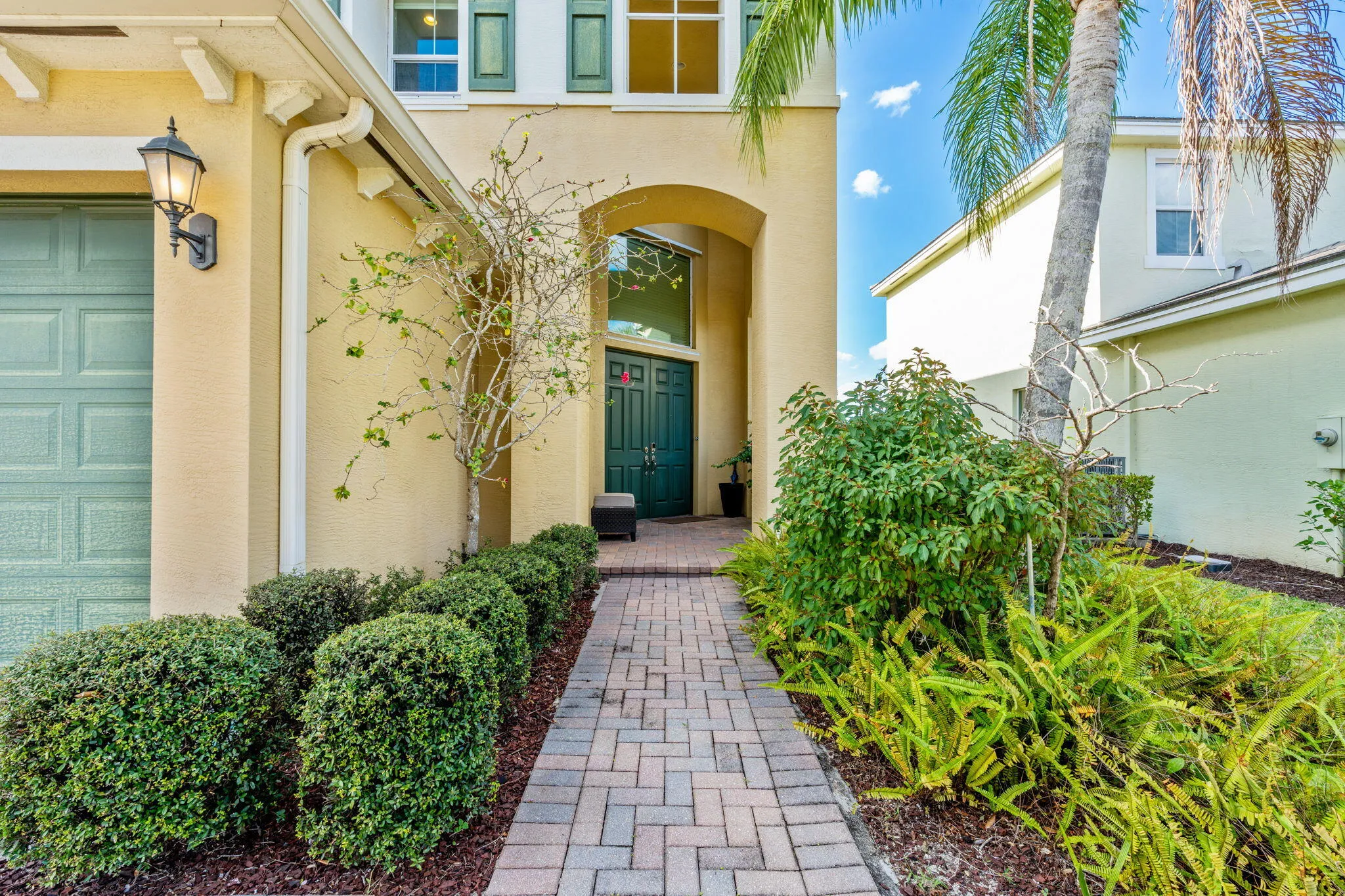 4-web-or-mls-A7404720