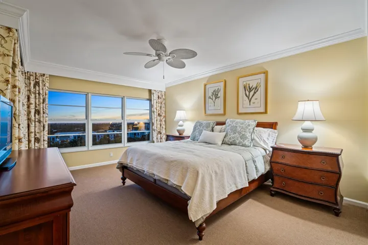 PRIMARY_BEDROOM_DT