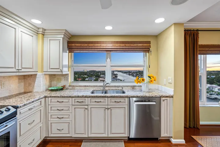 KITCHEN_STRAIGHT_DT