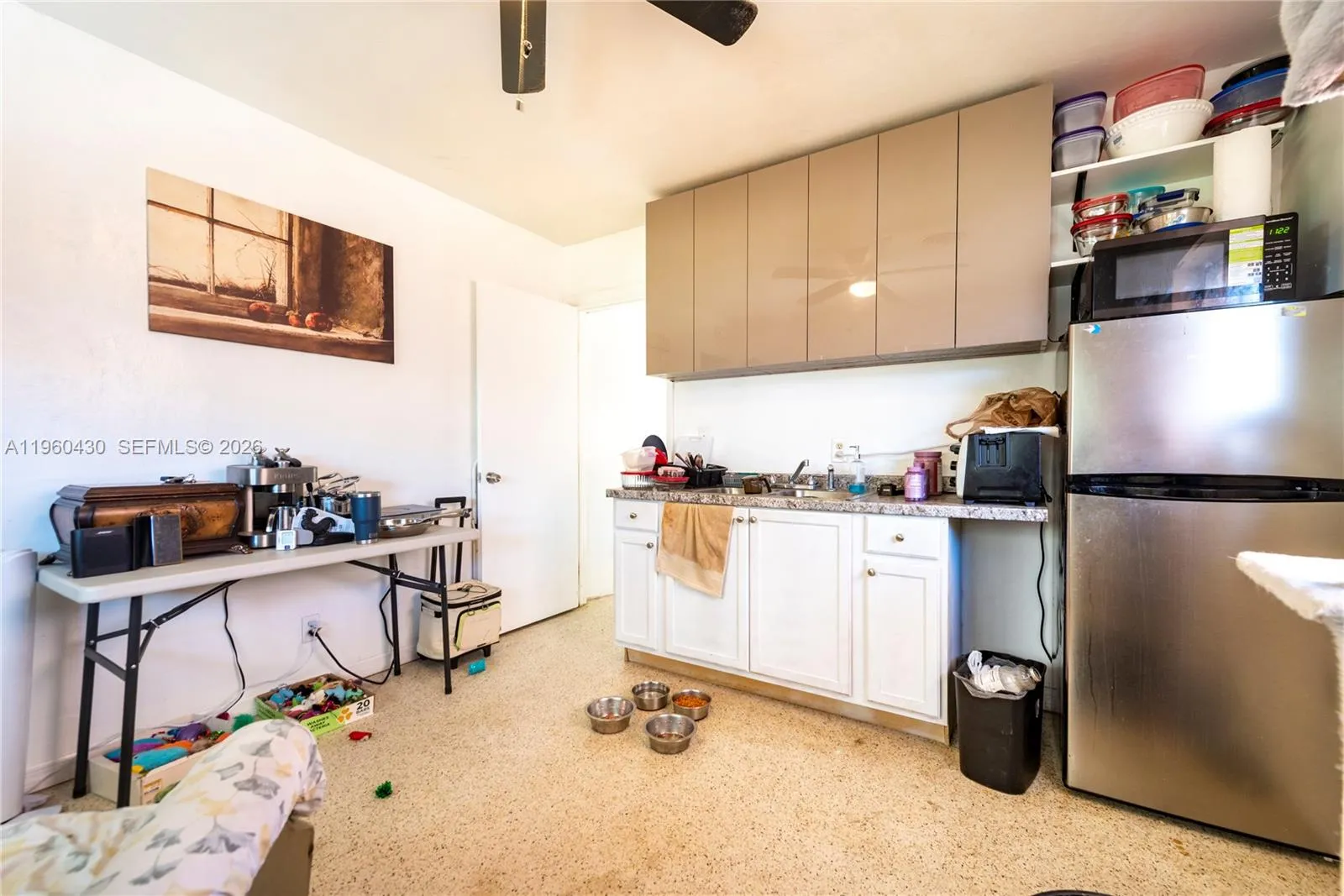 guest kitchen