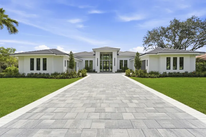 FRONT EXTERIOR
