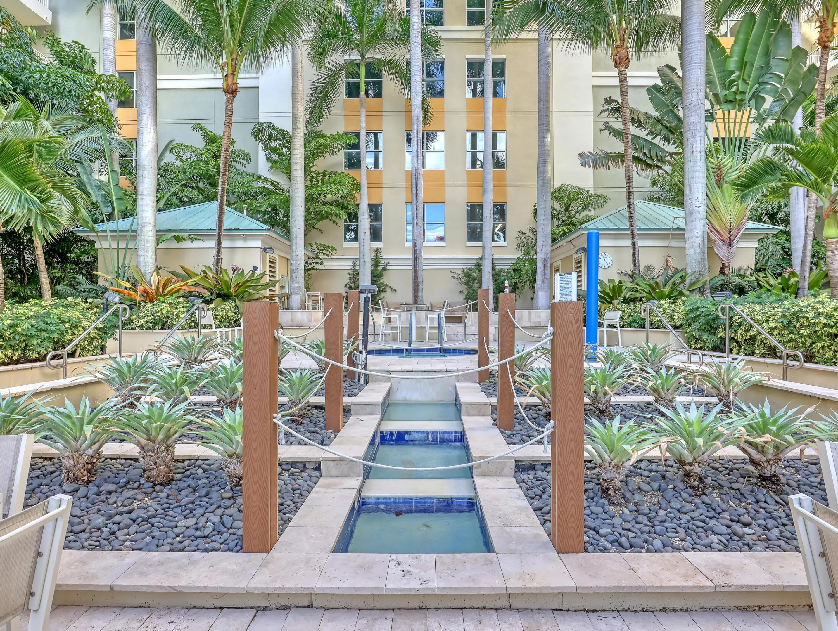 700 E Boynton Beach #312 (40)