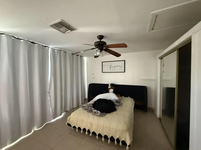 Bedroom in Retreat2