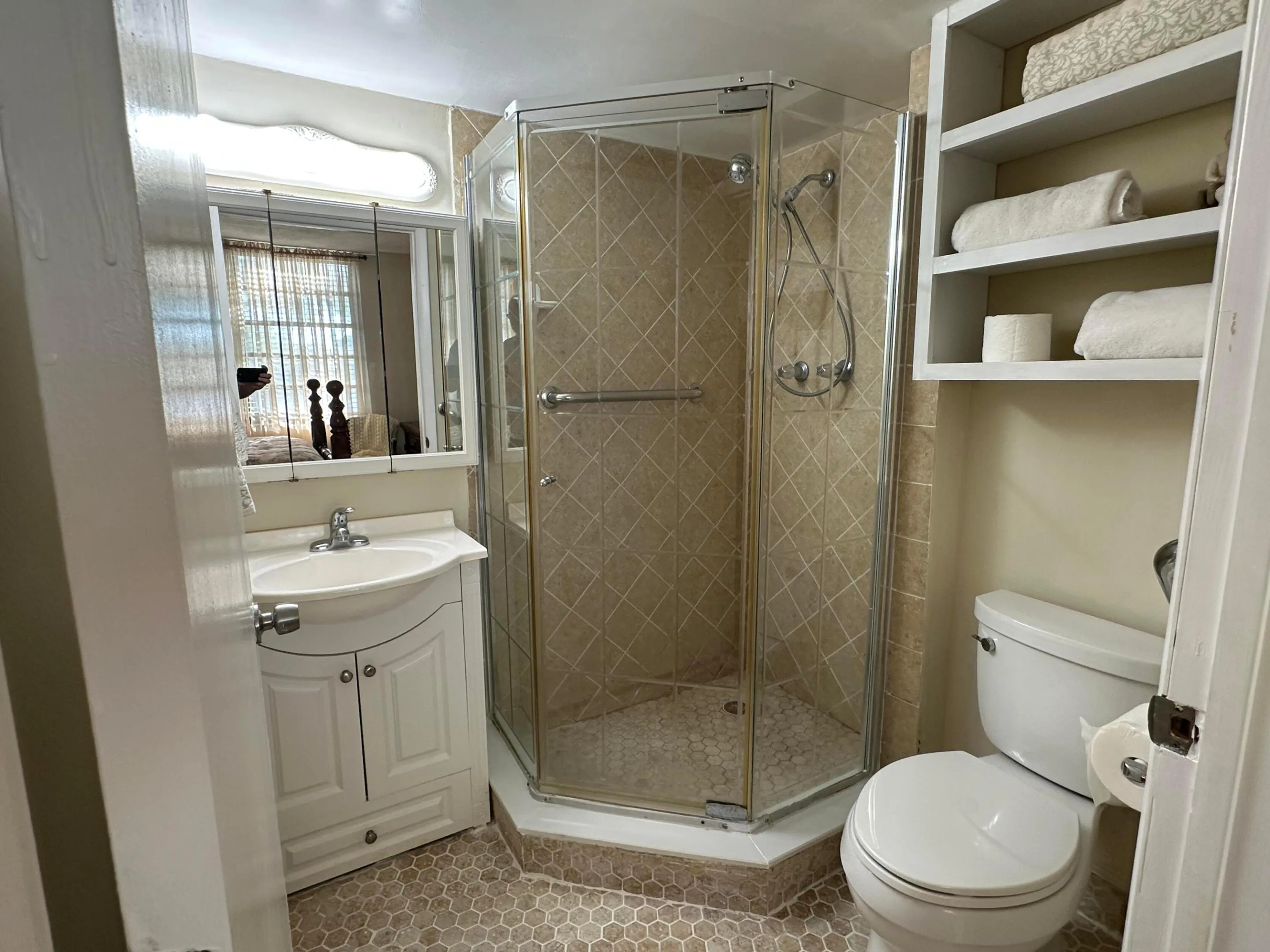 2nd bathroom