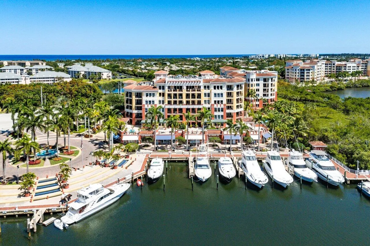 045-500SouthUSHighway1-202-Jupiter-FL-33
