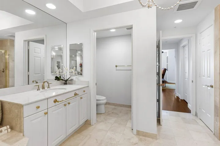029-500SouthUSHighway1-202-Jupiter-FL-33