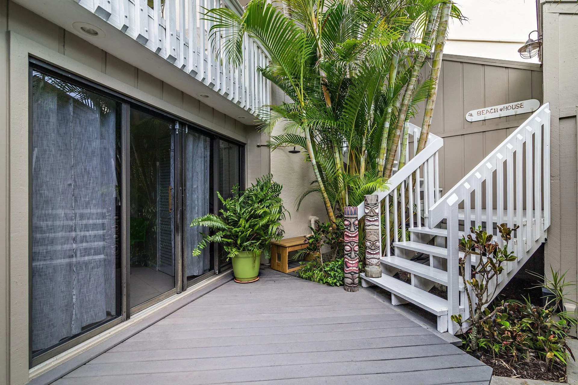 8G Lower Patio