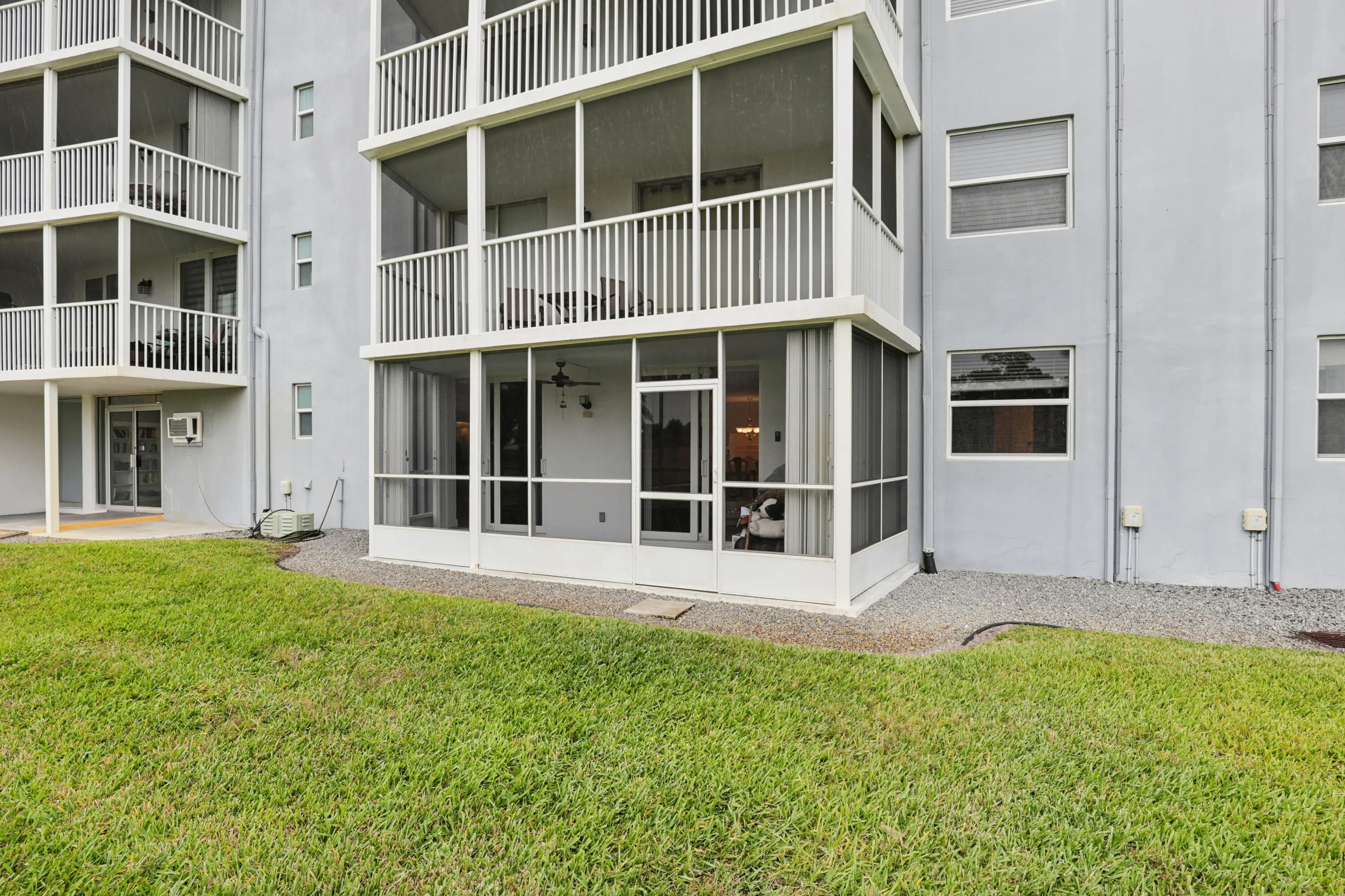 37-print-NW 67th St-S0602-037
