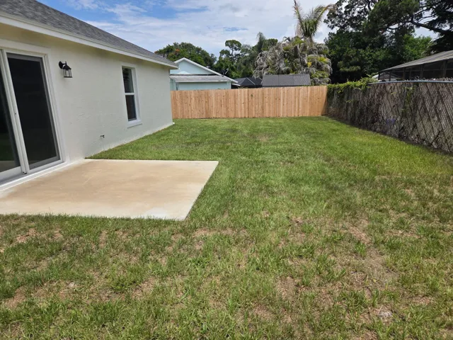5232 SE 55th Backyard 2
