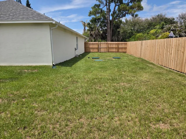 5232 SE Backyard 2