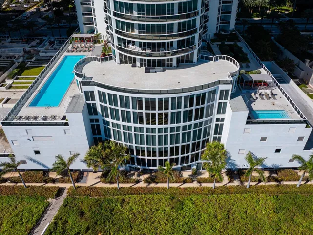 Pool and Jacuzzi