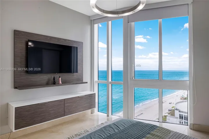 2rd en-suite Bedroom