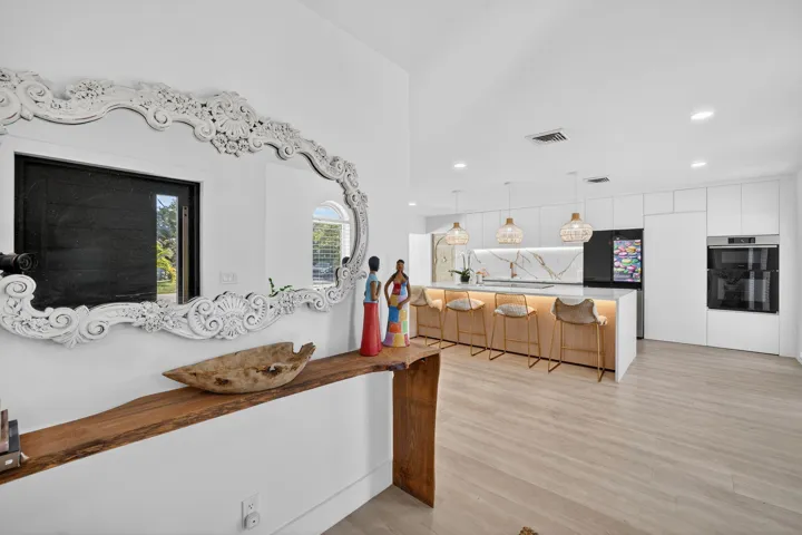 7-web-or-mls-A699A9858