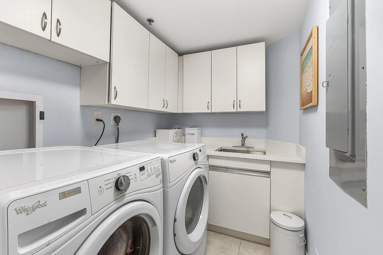 100-Lakeshore-Dr-252-HigMedia-031-1280