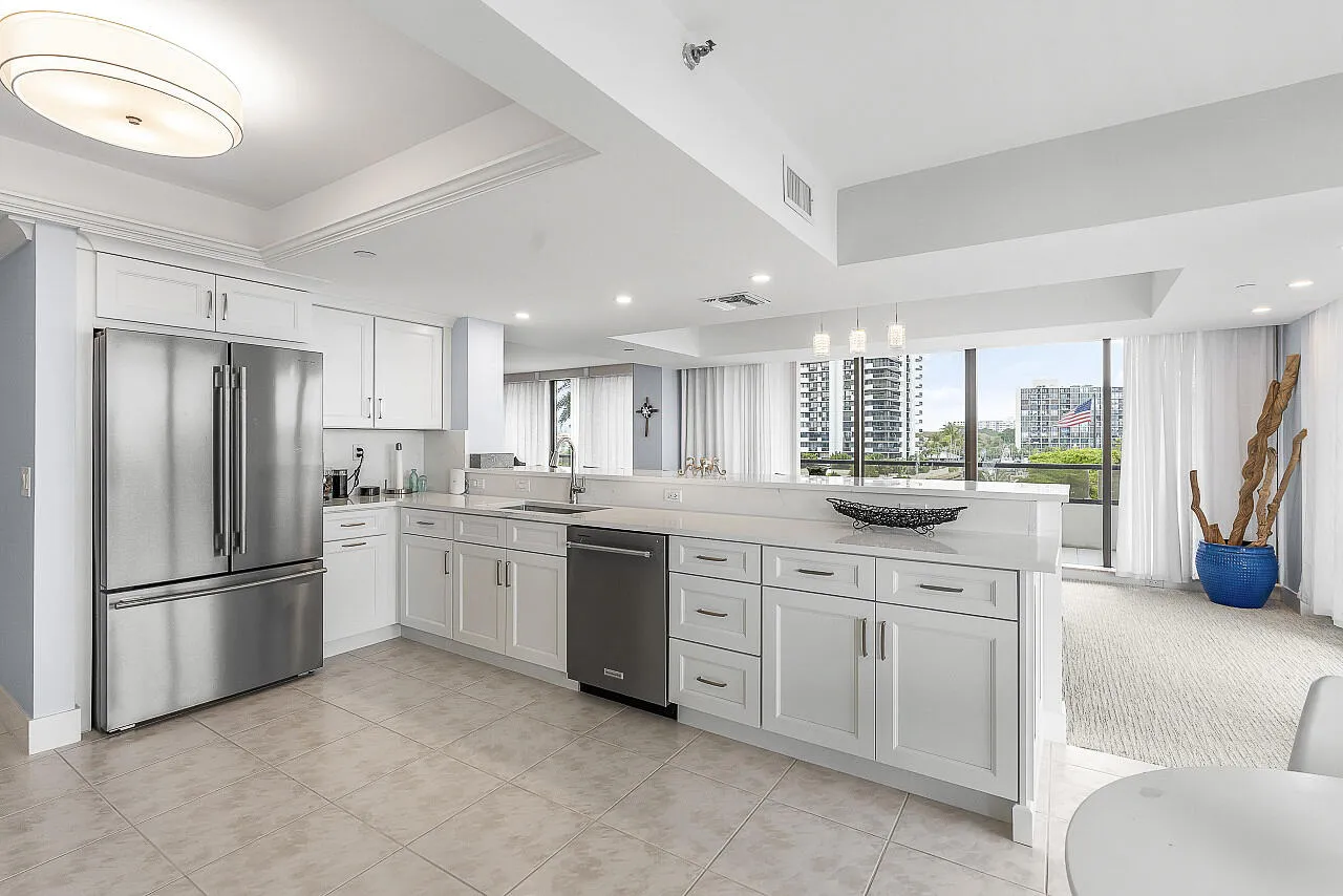100-Lakeshore-Dr-252-HigMedia-013-1280