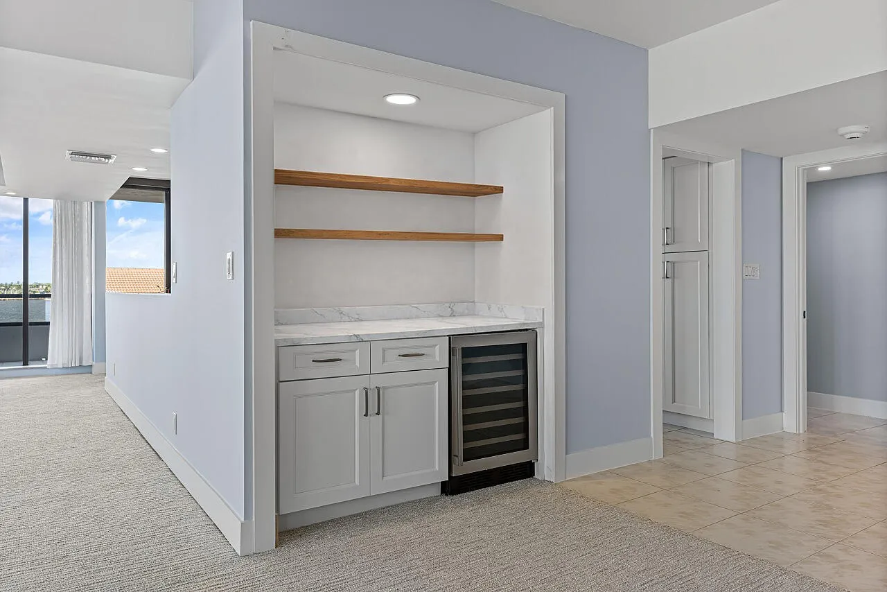 100-Lakeshore-Dr-252-HigMedia-001-1280