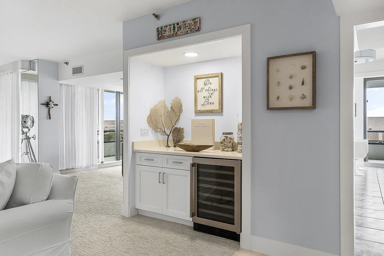 100-Lakeshore-Dr-252-HigMedia-009-1280