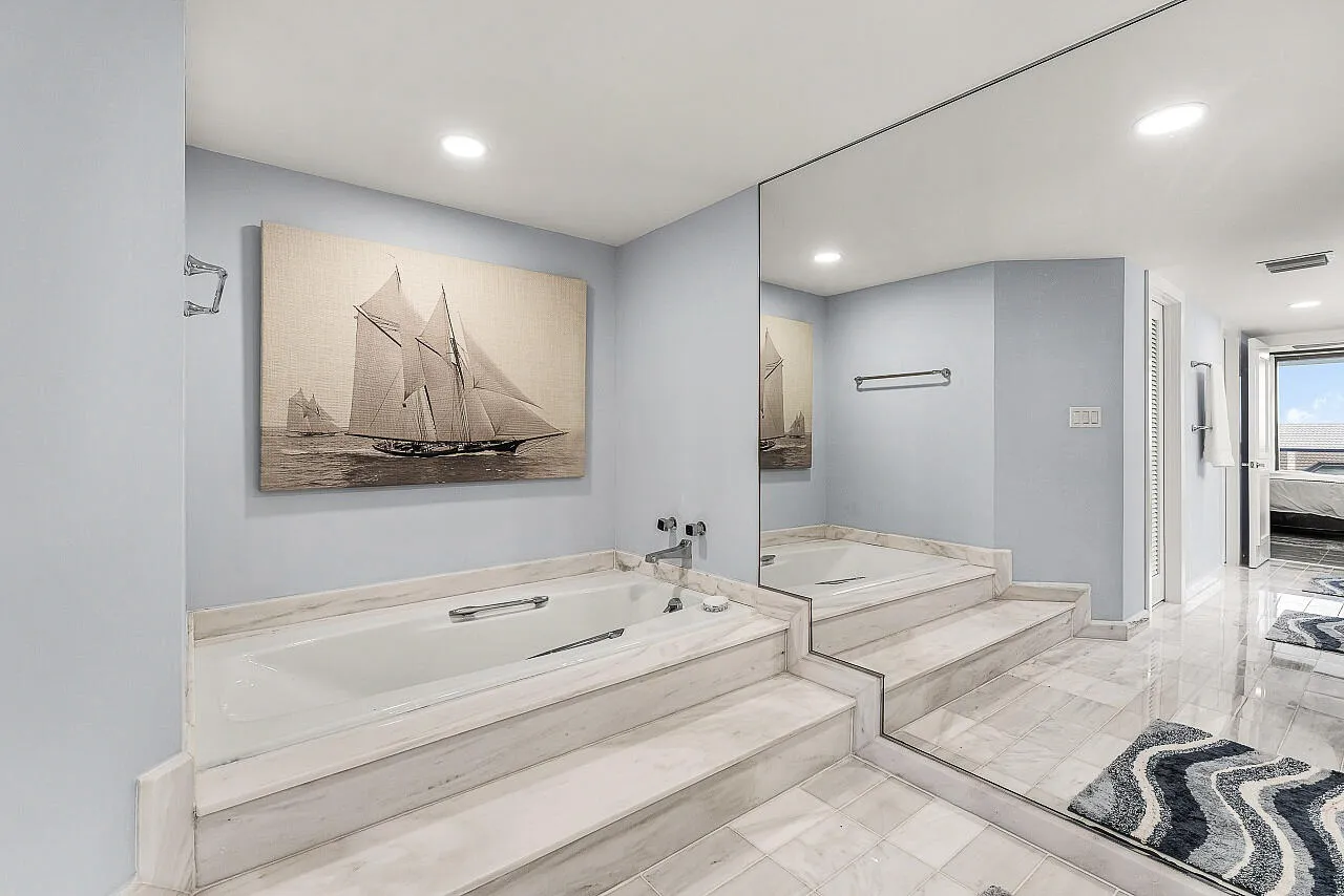 100-Lakeshore-Dr-252-HigMedia-024-1280