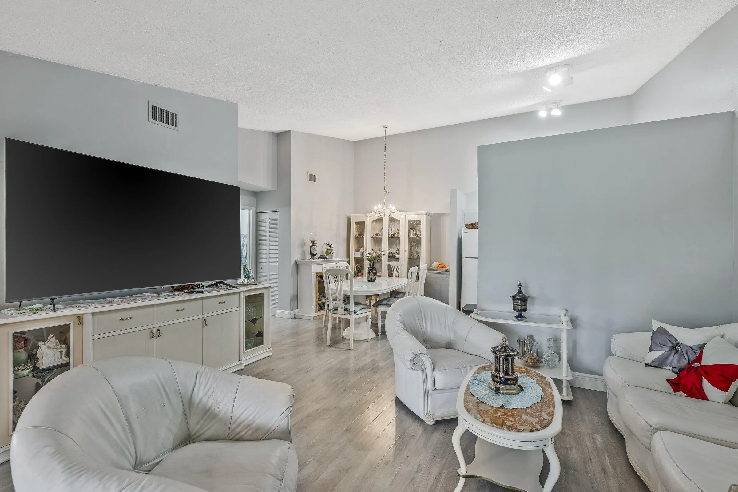 6544 Chasewood Drive Unit 5H-5