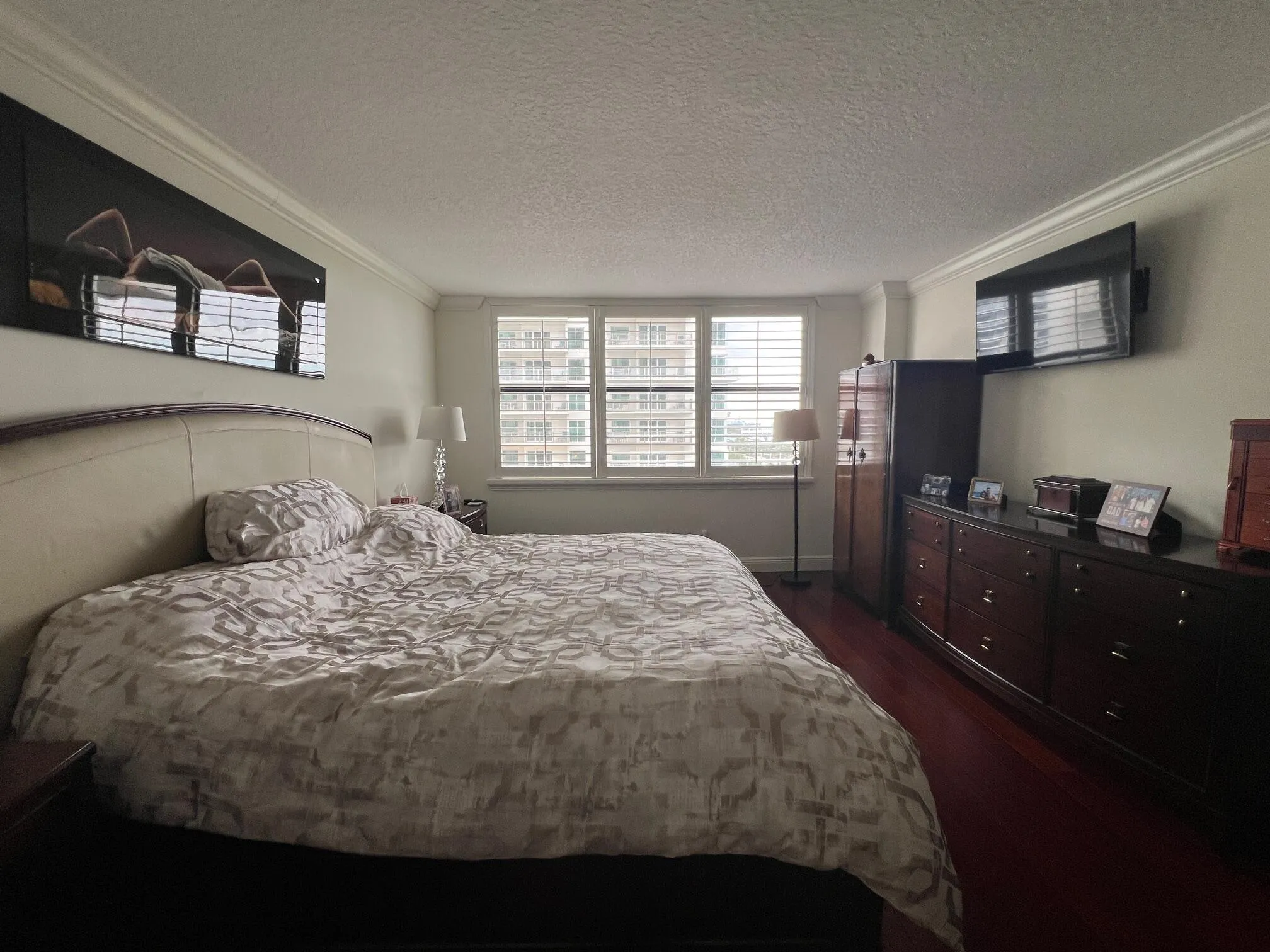 Master Bedroomn