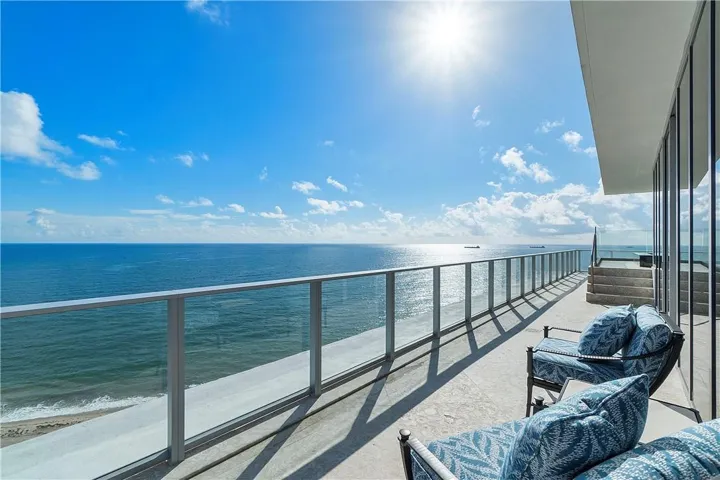 SKY TERRACE
