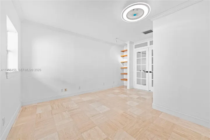 Bedroom/Office