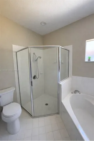 Master Bathrom