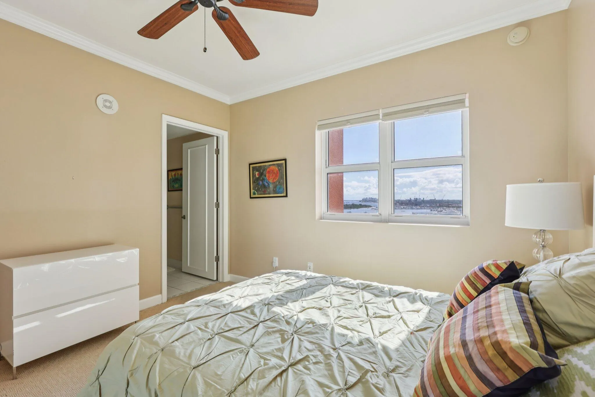 19-web-or-mls-Lake Shore Dr 1404-S1001-0