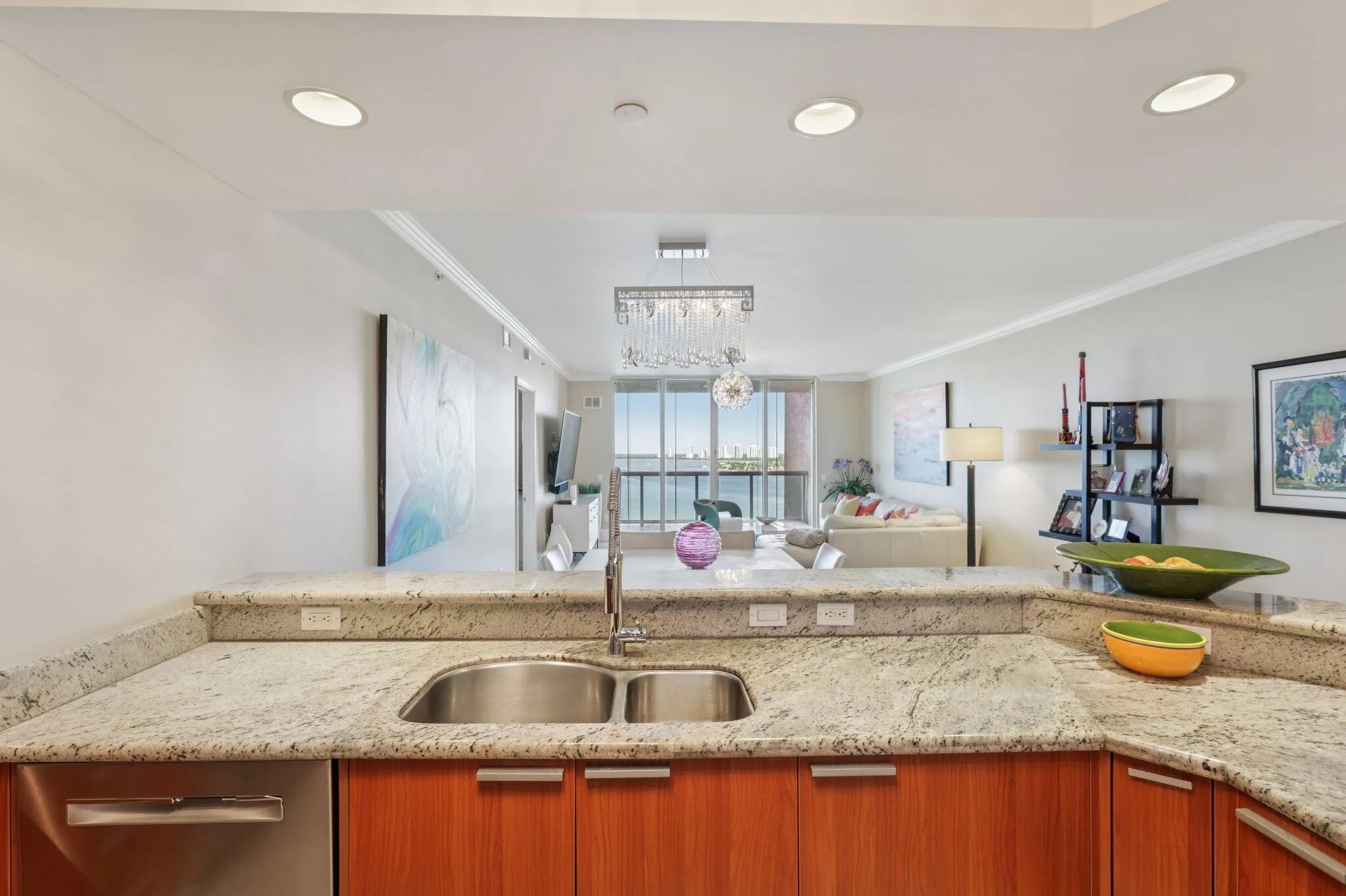 12-web-or-mls-Lake Shore Dr 1404-S1001-0