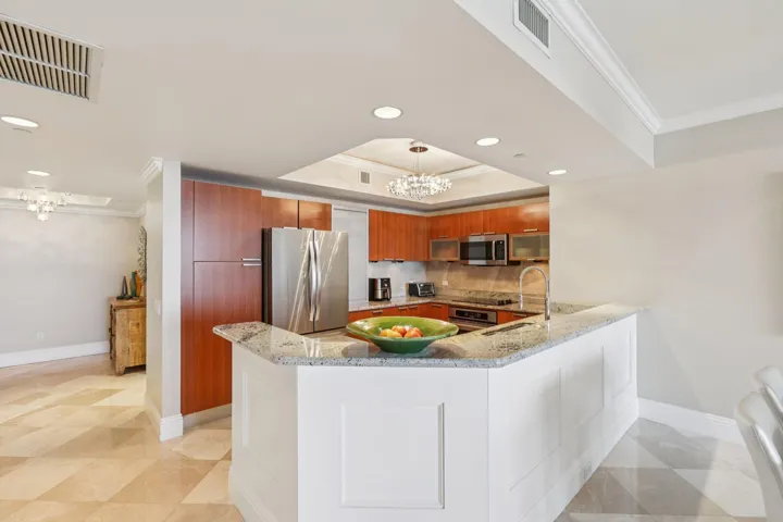 15-web-or-mls-Lake Shore Dr 1404-S1001-0