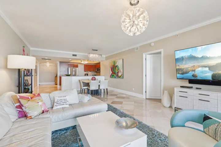 6-web-or-mls-Lake Shore Dr 1404-S1001-00