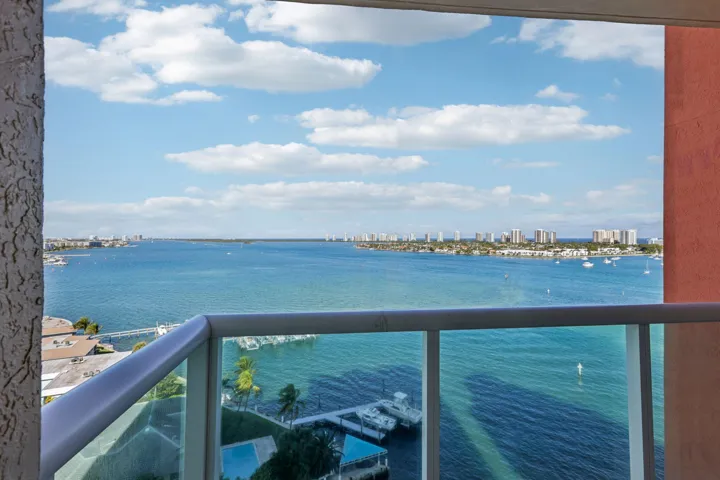 46-web-or-mls-Lake Shore Dr 1404-S1001-0