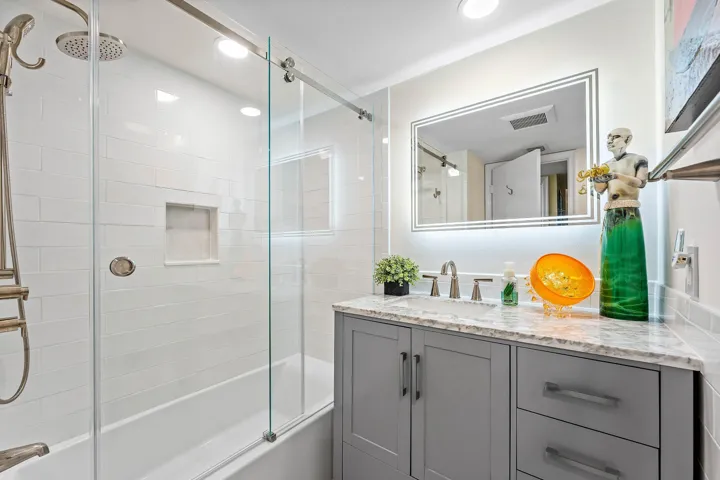 2nd Full Bath - Renovated - With Combo Tub/Shower