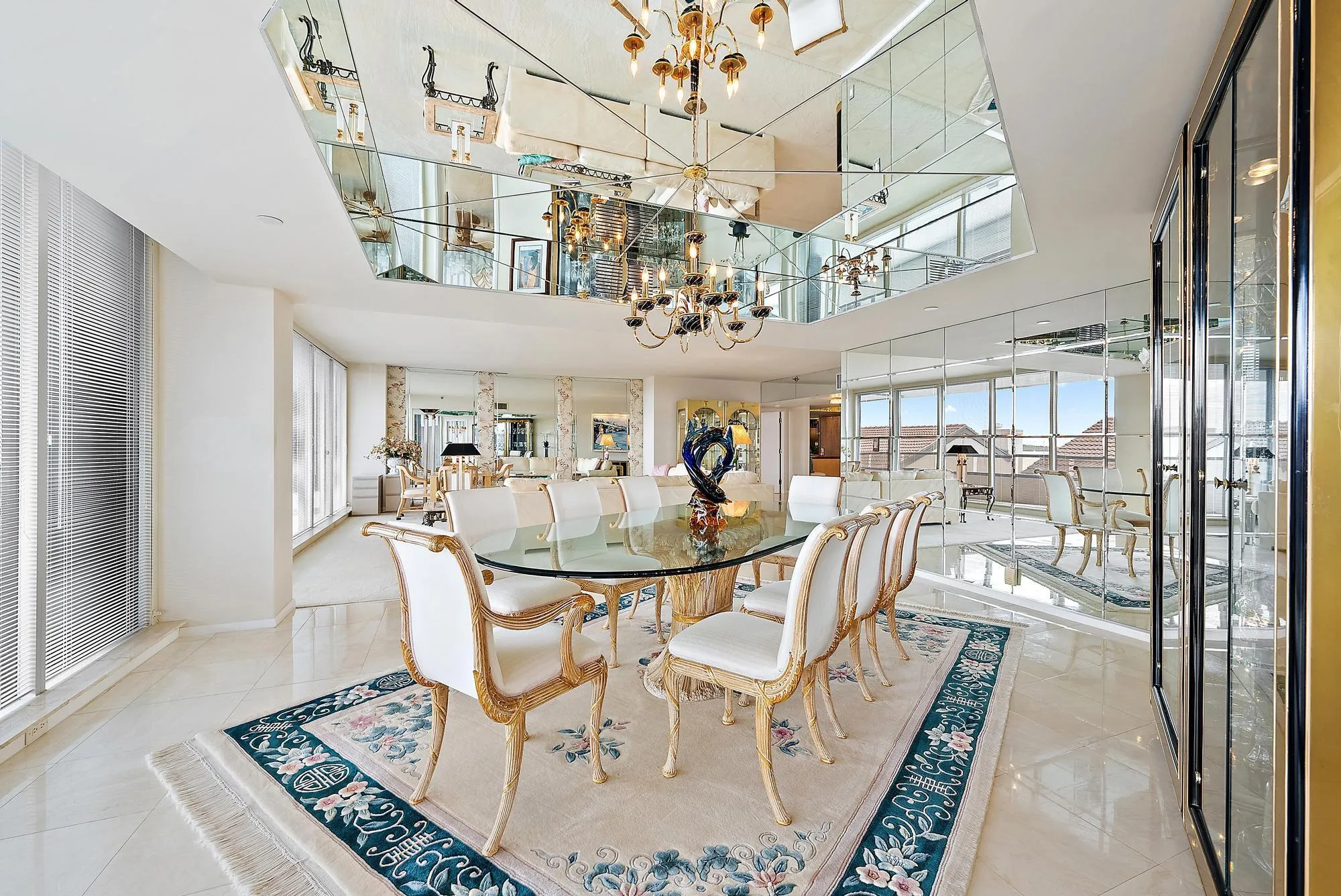 Formal Dining