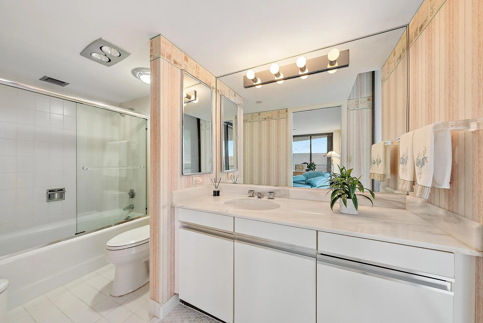 Full Bath