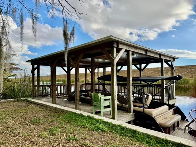 Covered boat dock
