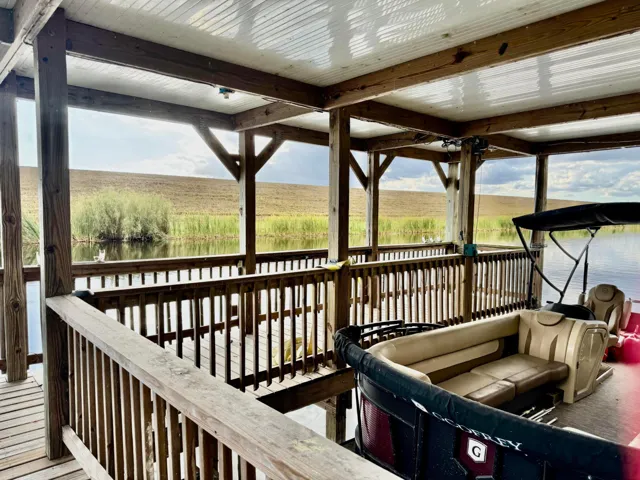 Walkway on boat dock