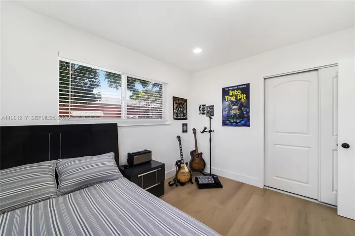 Second bedroom