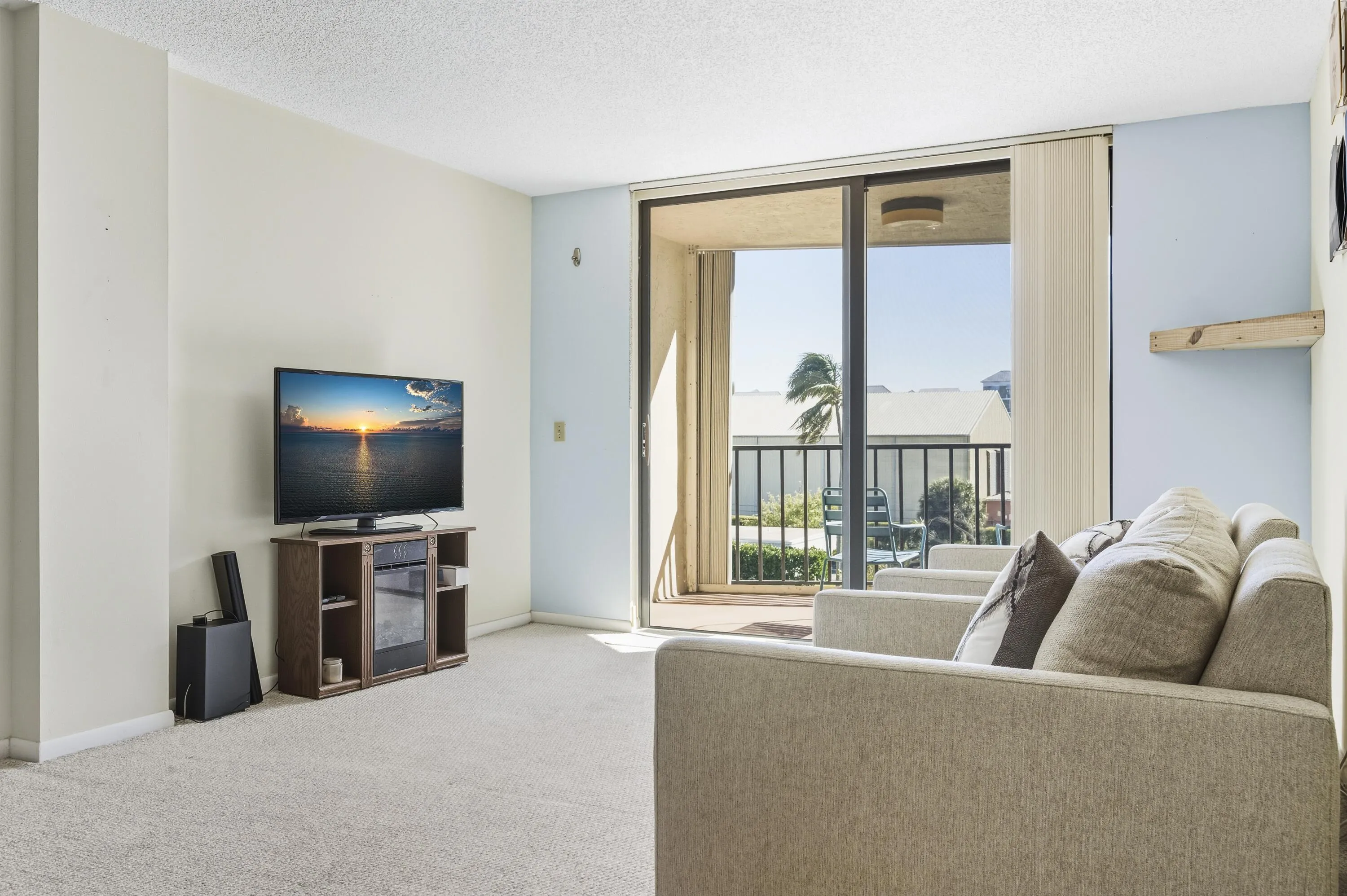 890_N_Federal_Hwy_406_Lantana_005-sharpe
