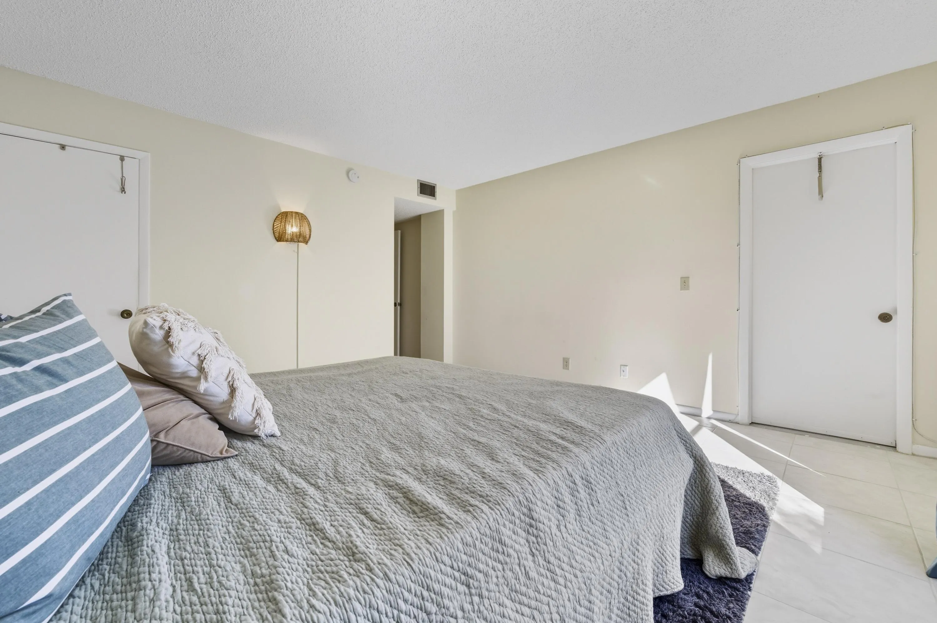 890_N_Federal_Hwy_406_Lantana_012-sharpe