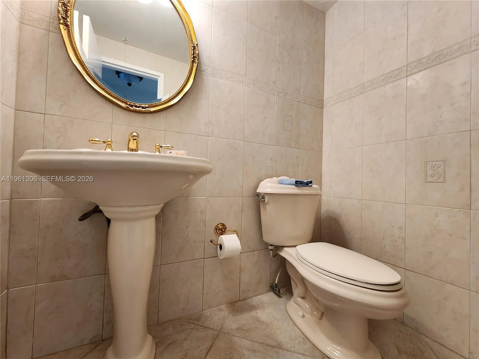 Guest-Half Bathroom