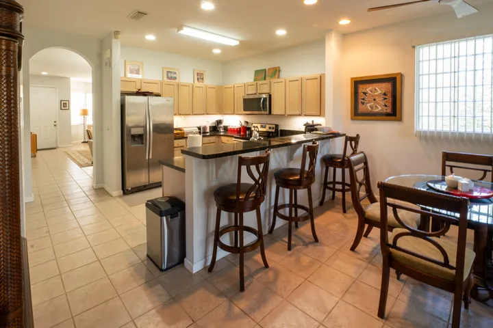 2BR05889