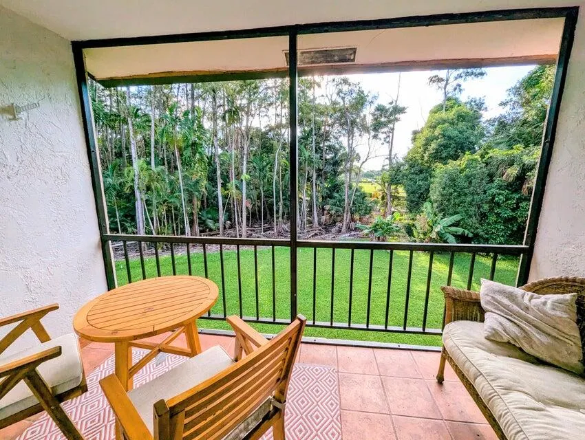 PEACEFUL GARDEN VIEW