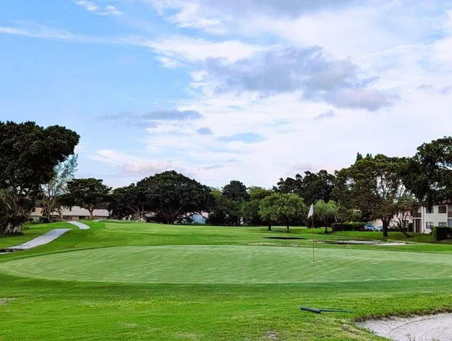 BOCA LAGO MEMBERSHIP IS AVAILABLE, BUT NOT REQUIRED
