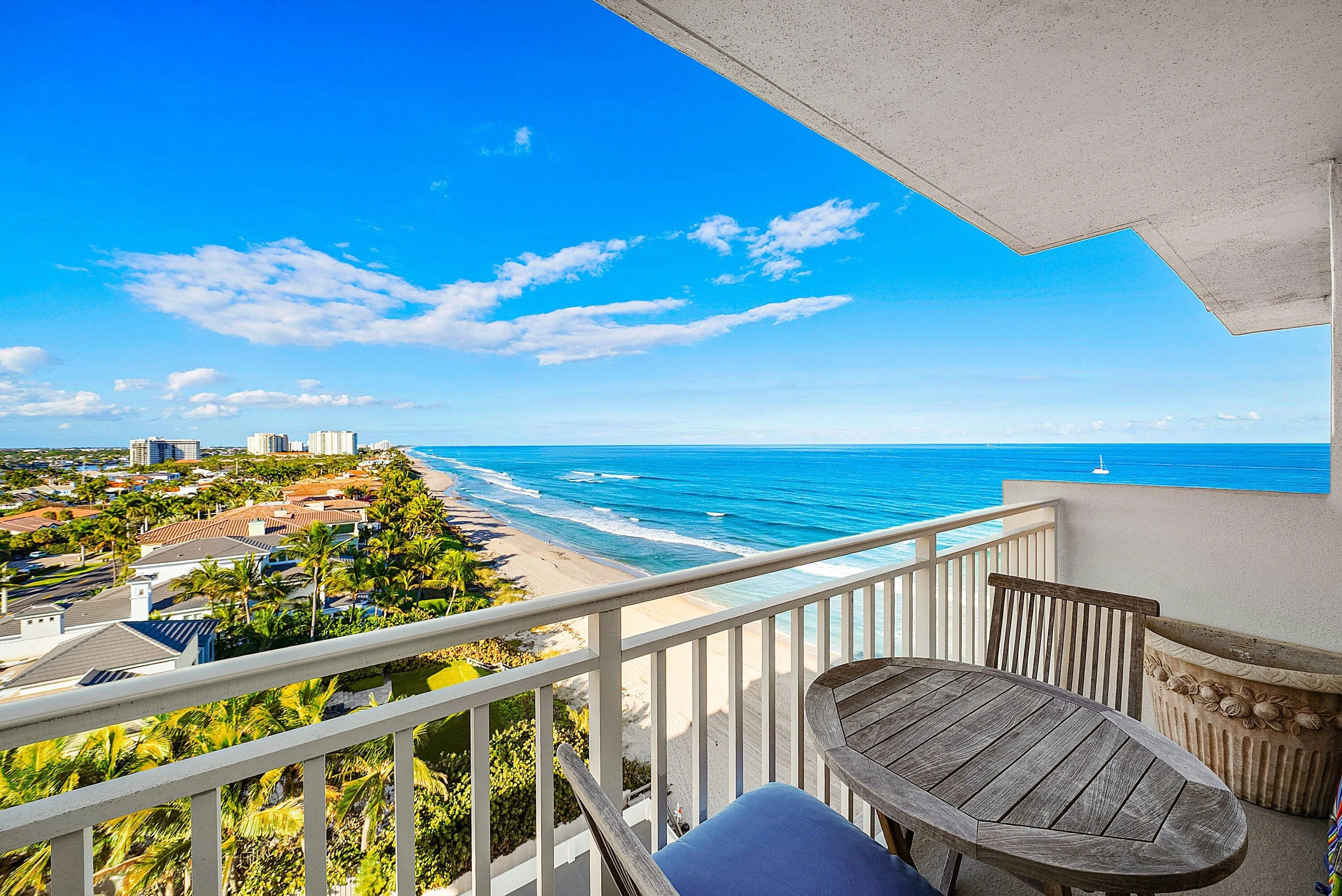 Endless unobstructed coastline, and ocean views