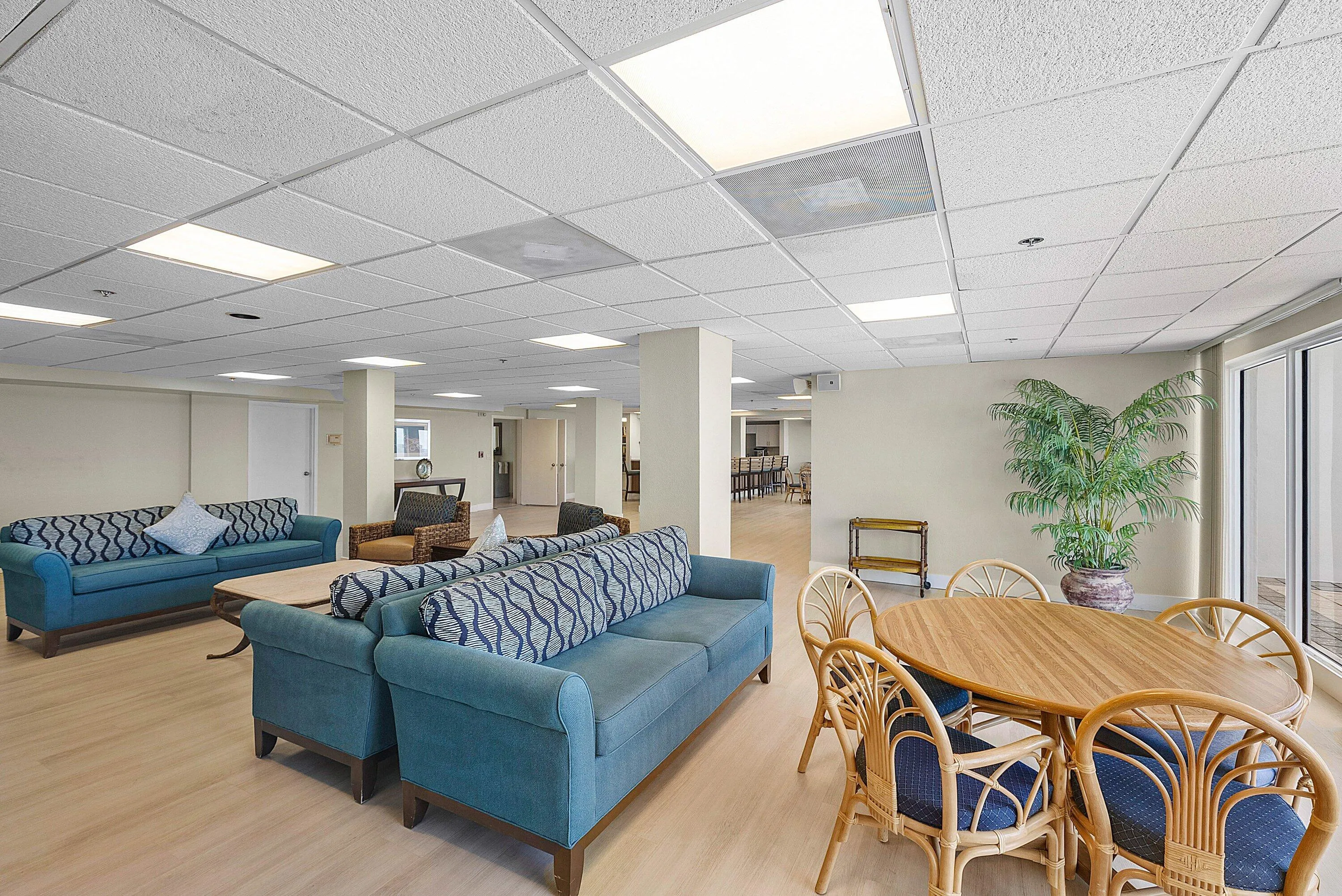 CLUBHOUSE